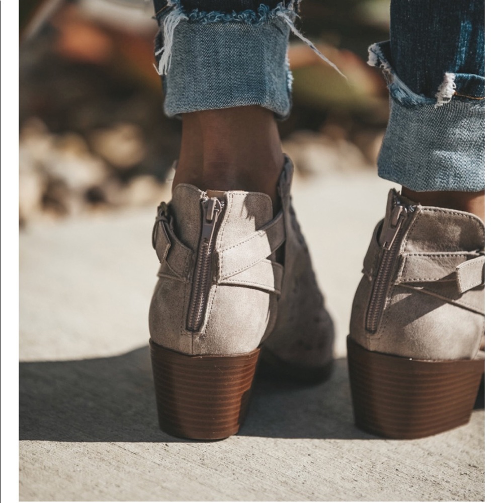 Taupe western inspired cutout bootie NIB. - Picture 5 of 8